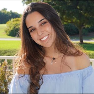 Meet your Posher, Gaby